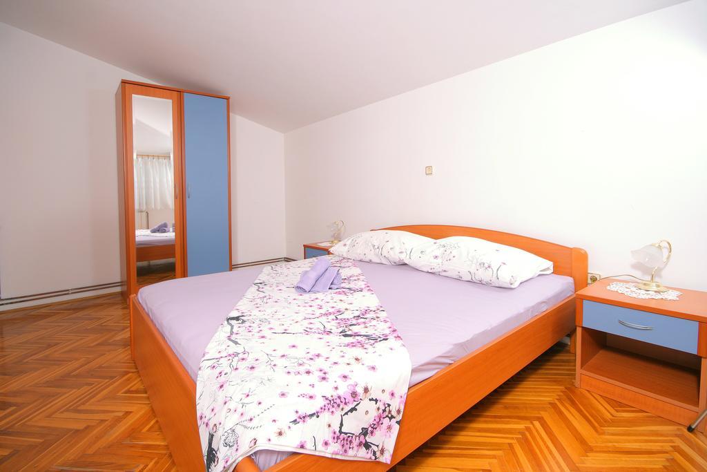 Apartments Daniela Trogir Buitenkant foto
