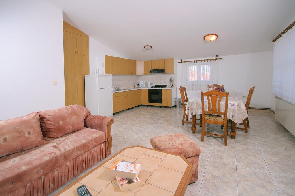 Apartments Daniela Trogir Buitenkant foto