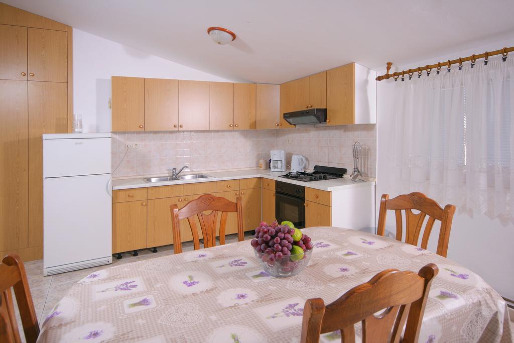 Apartments Daniela Trogir Buitenkant foto